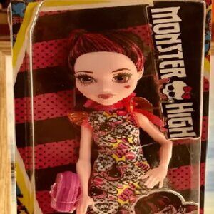 monster high Dracul aura doll